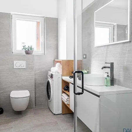 Maris Apartment